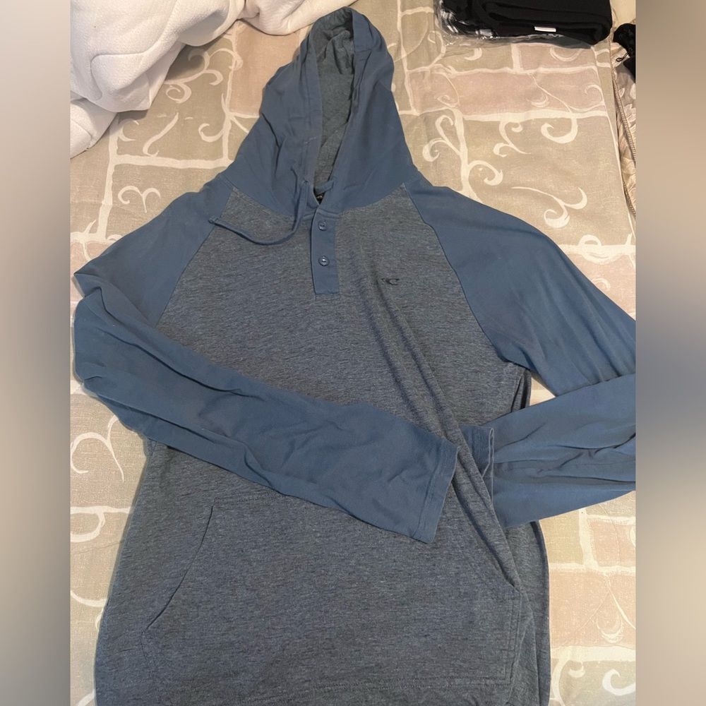 Long sleeve hooded shirt